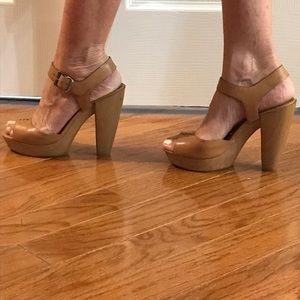 Boho chic tan leather platform sandals